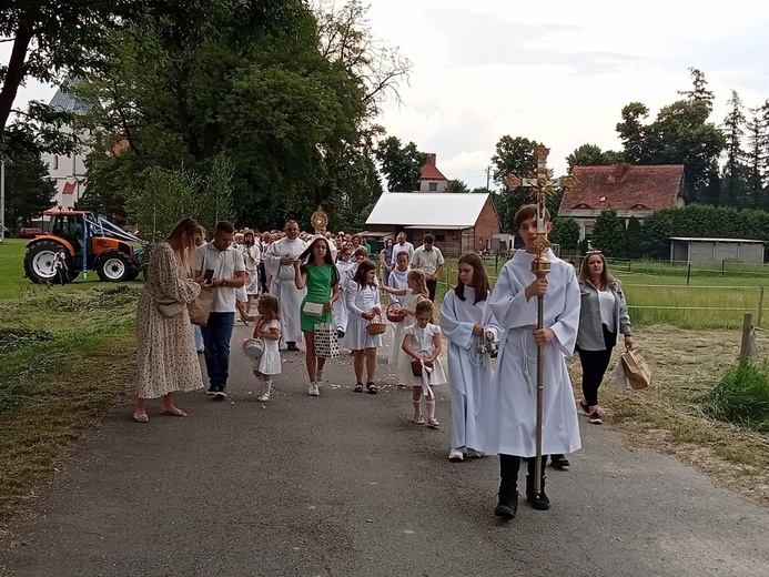 Procesja Bożego Ciała w Strzelcach