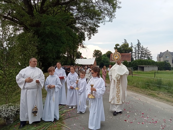 Procesja Bożego Ciała w Strzelcach