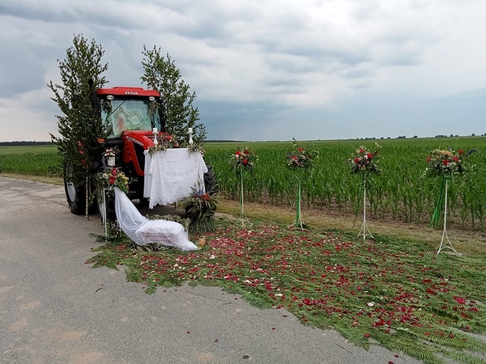 Procesja Bożego Ciała w Strzelcach