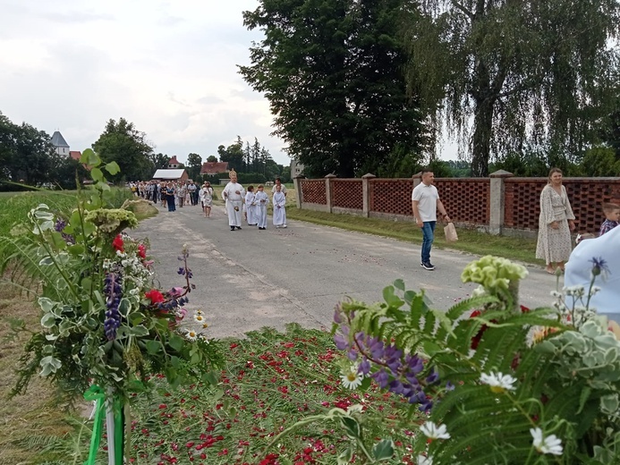 Procesja Bożego Ciała w Strzelcach