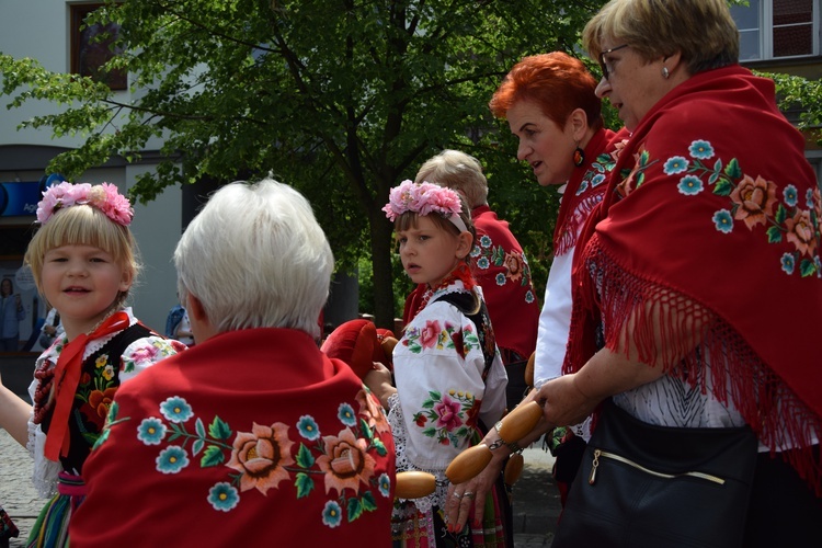 Boże Ciało w Łowiczu. Procesja.