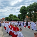 Boże Ciało w parafii Wniebowzięcia NMP w Bielawie