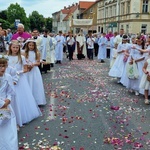 Boże Ciało w parafii Wniebowzięcia NMP w Bielawie