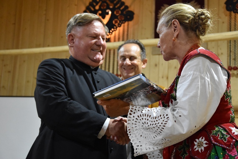 XXVII Zjazd Rodu Mostowych