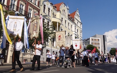 Zgorzelec. Procesja, która łączy