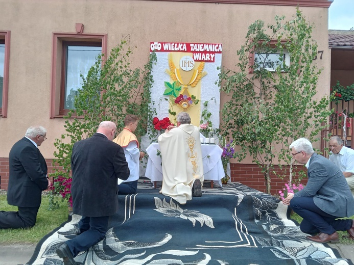 Boże Ciało u MB Częstochowskiej w Świebodzicach