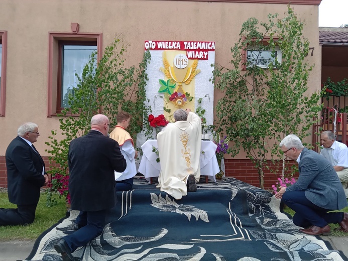 Boże Ciało u MB Częstochowskiej w Świebodzicach