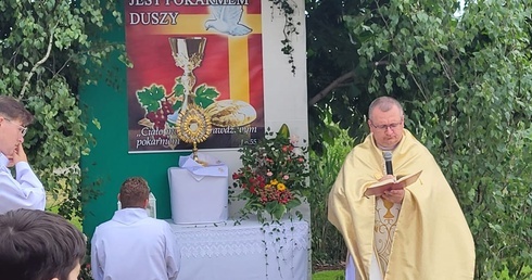 Procesja w Wawrzeńczycach