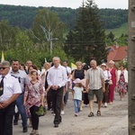 Procesja eucharystyczna w Kudowie-Zdroju z bp. Adamem Bałabuchem