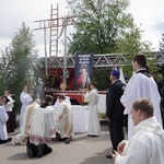 Pan Jezus na kwietnych dywanach. Boże Ciało na Kamionku