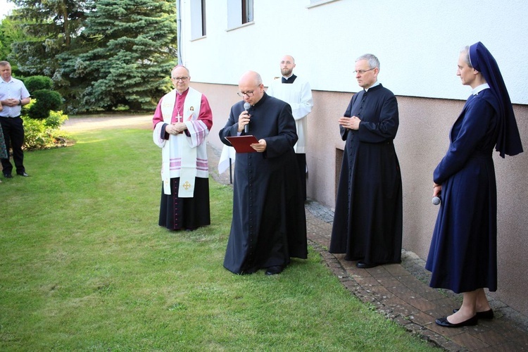 Pobłogosławienie Domu Nadziei w Dylakach