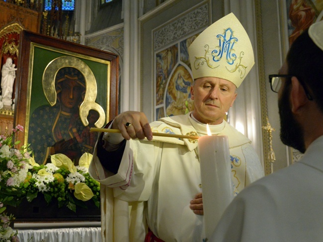 Początek uroczystości 50. rocznicy rozpoczęcia peregrynacji kopii Cudownego Obrazu Jasnogórskiego