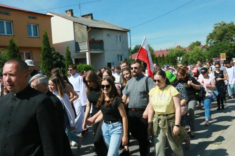 Służba liturgiczna u Matki Bożej