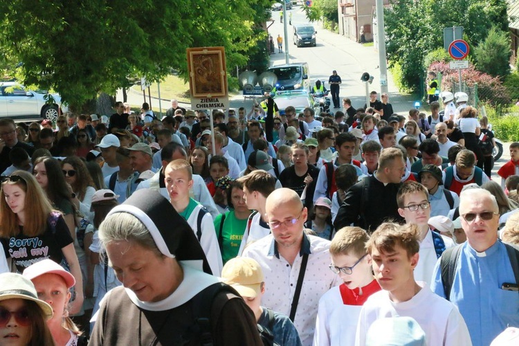 Służba liturgiczna u Matki Bożej