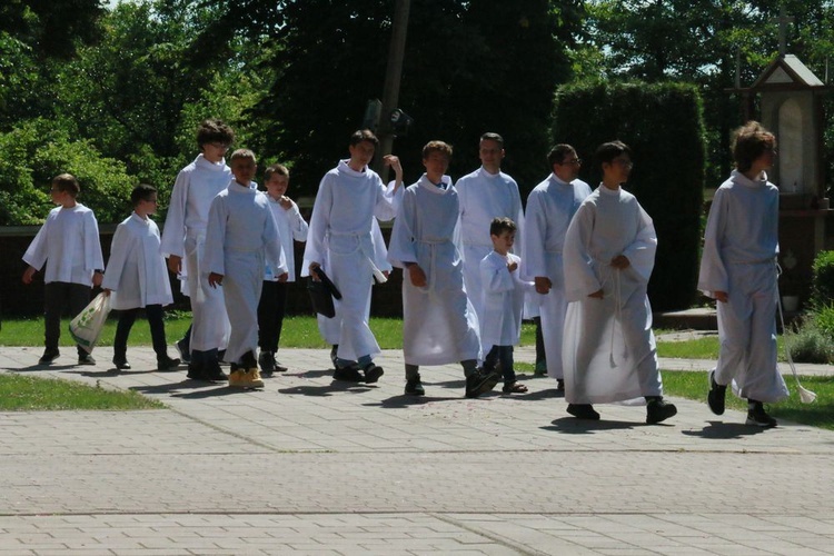 Służba liturgiczna u Matki Bożej