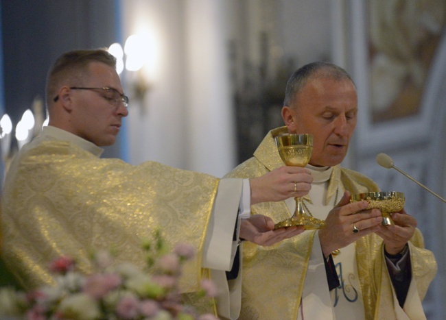 Msze św. z okazji 50. rocznicy rozpoczęcia peregrynacji kopii Cudownego Obrazu Jasnogórskiego