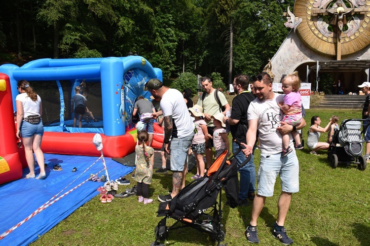 Festyn "Przygoda z Tatą" w Matemblewie