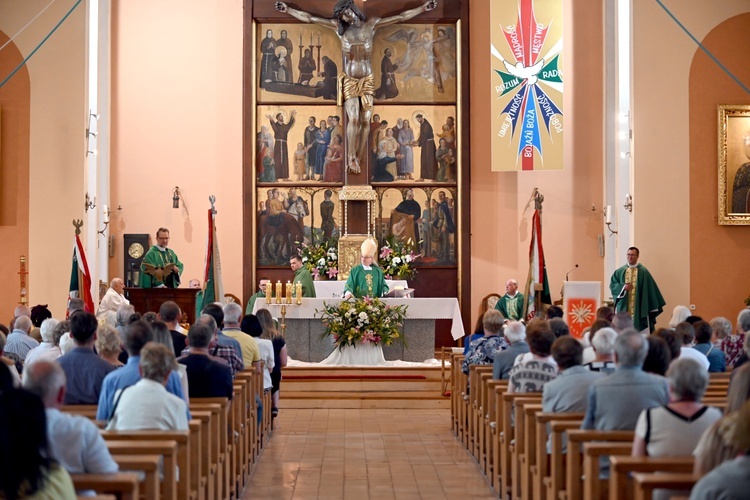 Wałbrzych. Na Podgórzu ze łzami żegnali ojców pallotynów