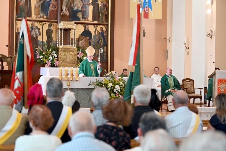 Wałbrzych. Na Podgórzu ze łzami żegnali ojców pallotynów