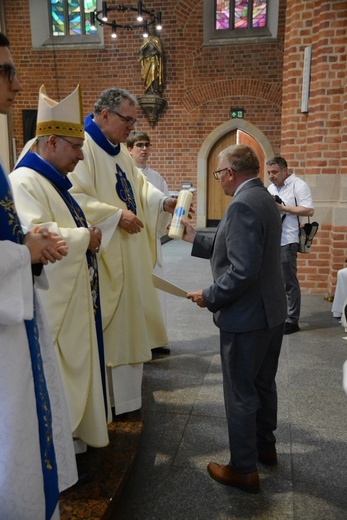 Jubileuszowa pielgrzymka dekanalna w odpust Matki Bożej Opolskiej