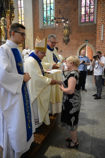 Jubileuszowa pielgrzymka dekanalna w odpust Matki Bożej Opolskiej