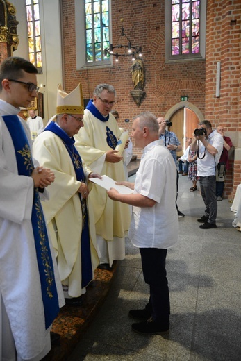 Jubileuszowa pielgrzymka dekanalna w odpust Matki Bożej Opolskiej