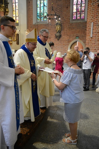 Jubileuszowa pielgrzymka dekanalna w odpust Matki Bożej Opolskiej