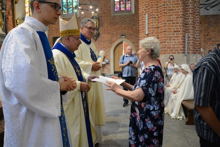 Jubileuszowa pielgrzymka dekanalna w odpust Matki Bożej Opolskiej