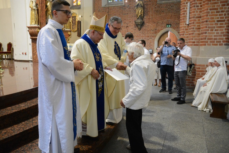 Jubileuszowa pielgrzymka dekanalna w odpust Matki Bożej Opolskiej