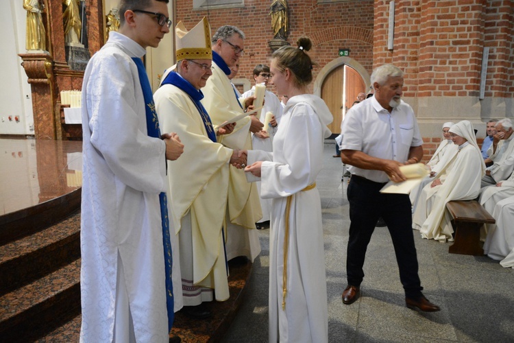 Jubileuszowa pielgrzymka dekanalna w odpust Matki Bożej Opolskiej