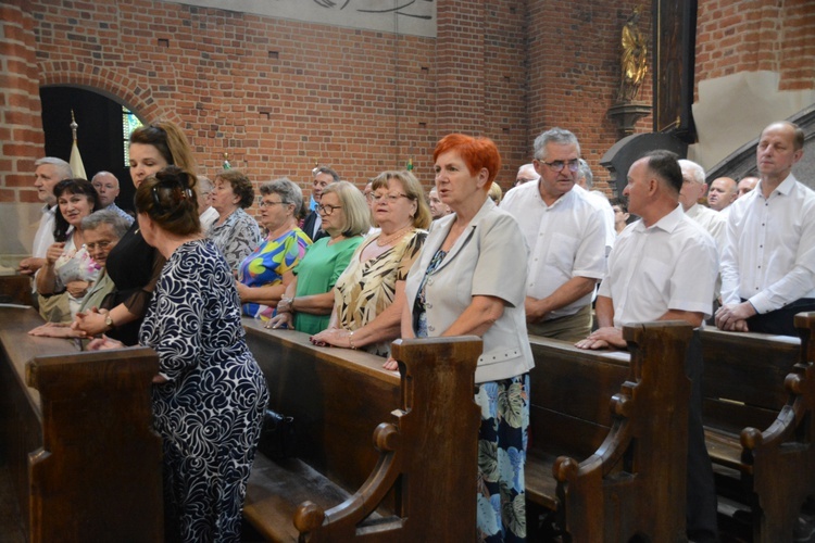 Jubileuszowa pielgrzymka dekanalna w odpust Matki Bożej Opolskiej