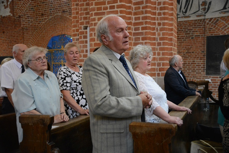 Jubileuszowa pielgrzymka dekanalna w odpust Matki Bożej Opolskiej