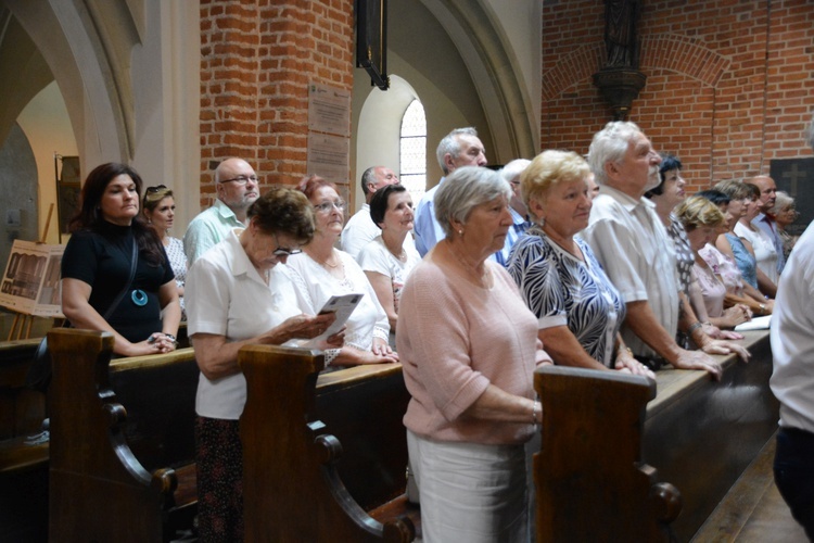 Jubileuszowa pielgrzymka dekanalna w odpust Matki Bożej Opolskiej