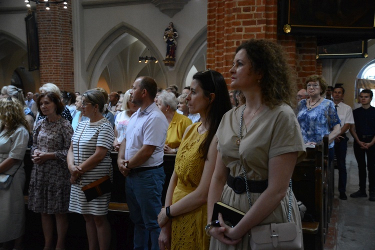 Jubileuszowa pielgrzymka dekanalna w odpust Matki Bożej Opolskiej