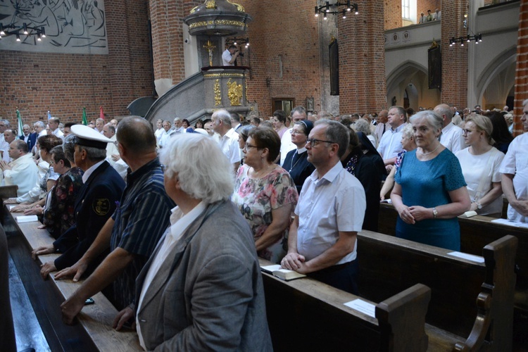 Jubileuszowa pielgrzymka dekanalna w odpust Matki Bożej Opolskiej