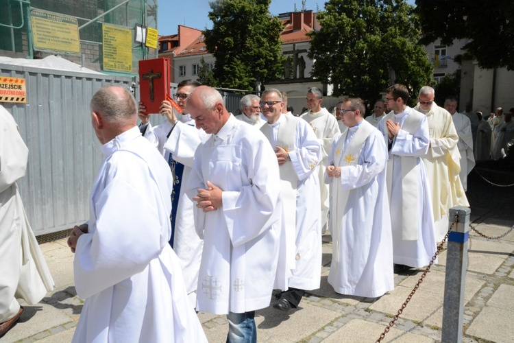 Jubileuszowa pielgrzymka dekanalna w odpust Matki Bożej Opolskiej