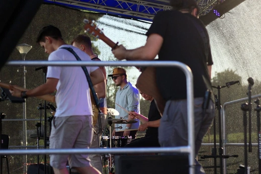 Koncert uwielbienia na przystani "Szkwał" w Kędzierzynie-Koźlu