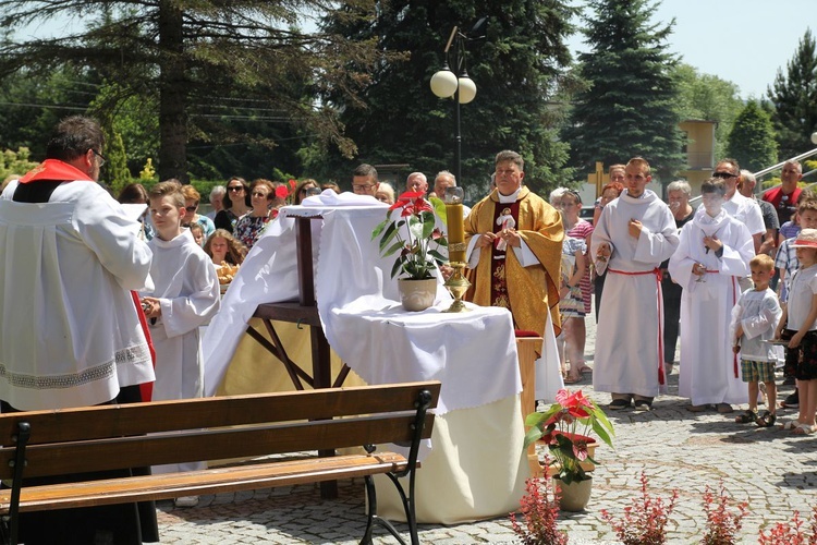 45-lecie parafii Najdroższej Krwi Pana Jezusa w Kętach-Podlesiu