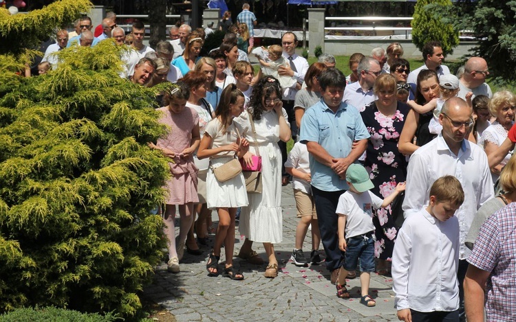 45-lecie parafii Najdroższej Krwi Pana Jezusa w Kętach-Podlesiu