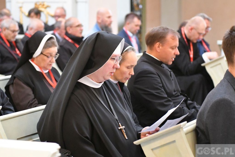 W Paradyżu trwa kolejna sesja synodu diecezjalnego