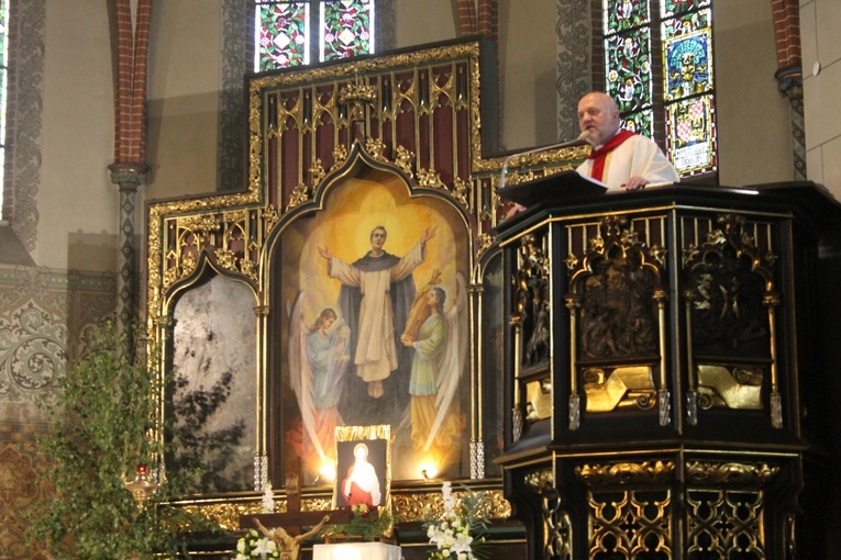 Modlą się w papieskich intencjach 