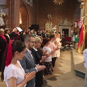 ▲	Biskup pobłogosławił absolwentów kursu dla psałterzystów.