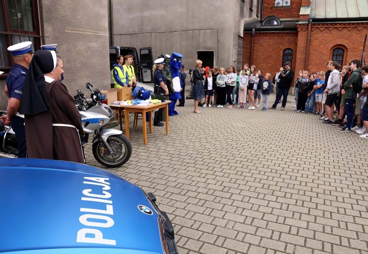 Akcja "Bezpieczne wakacje" u felicjanek