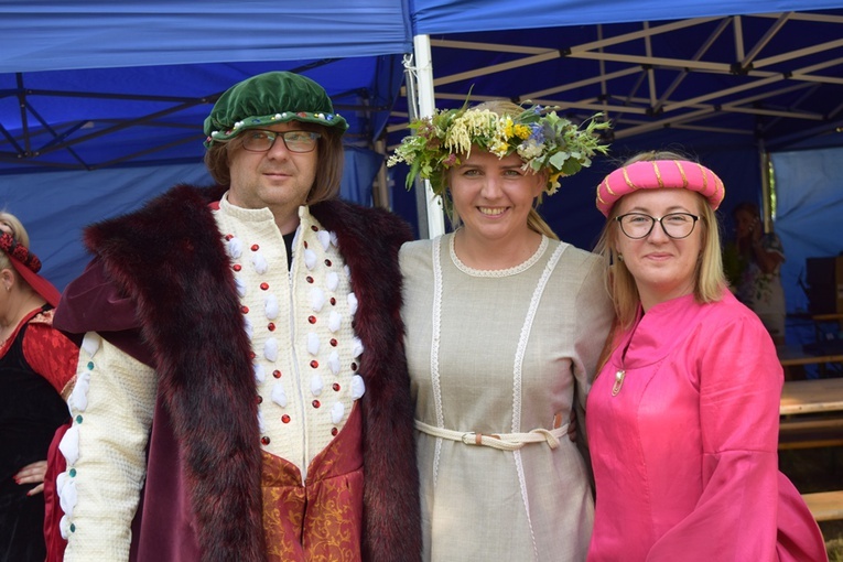 Świętojański festyn w Owieśnie