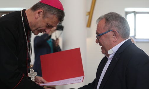 Ks. Tadeusz Nowok, emerytowany proboszcz z Bielska-Białej Komorowic.