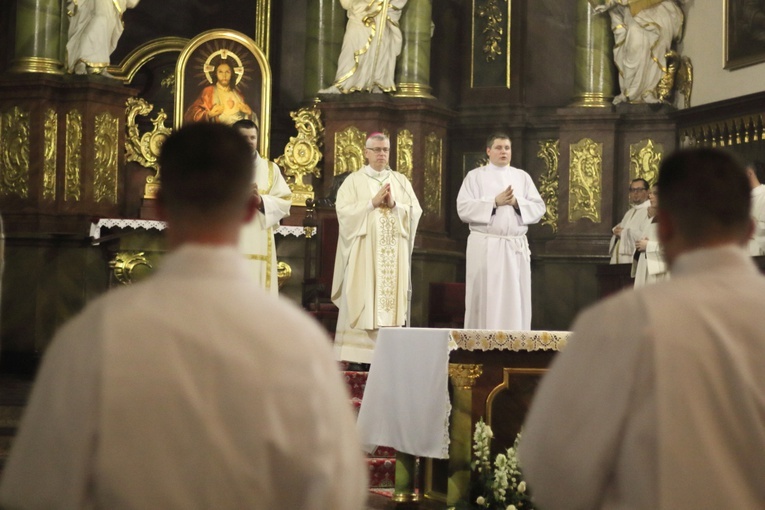 Posługa akolitatu dla kleryków