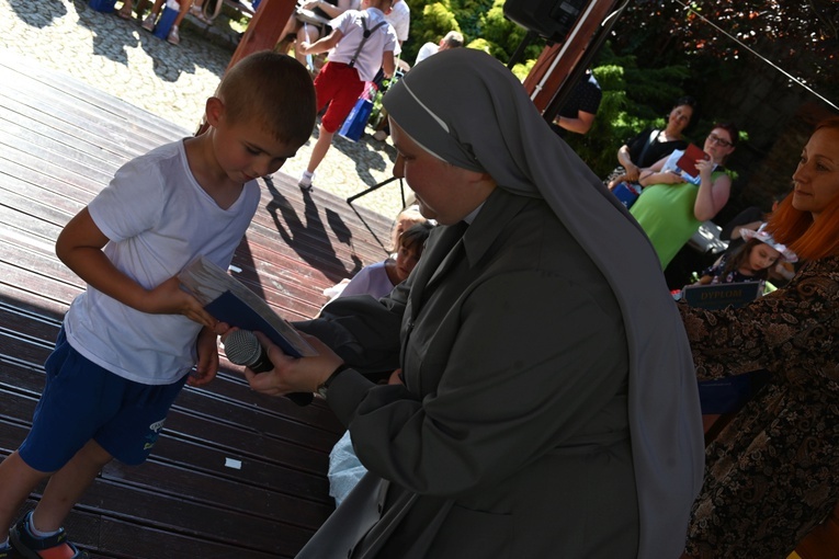 "Słoneczniki" pożegnały się z przedszkolem