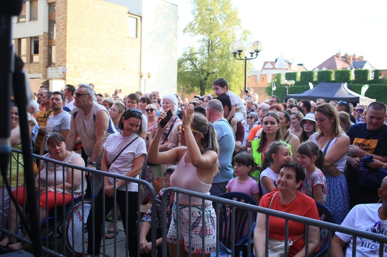 Koncert Freli i Golec uOrkiestry na rzecz opolskiej katedry