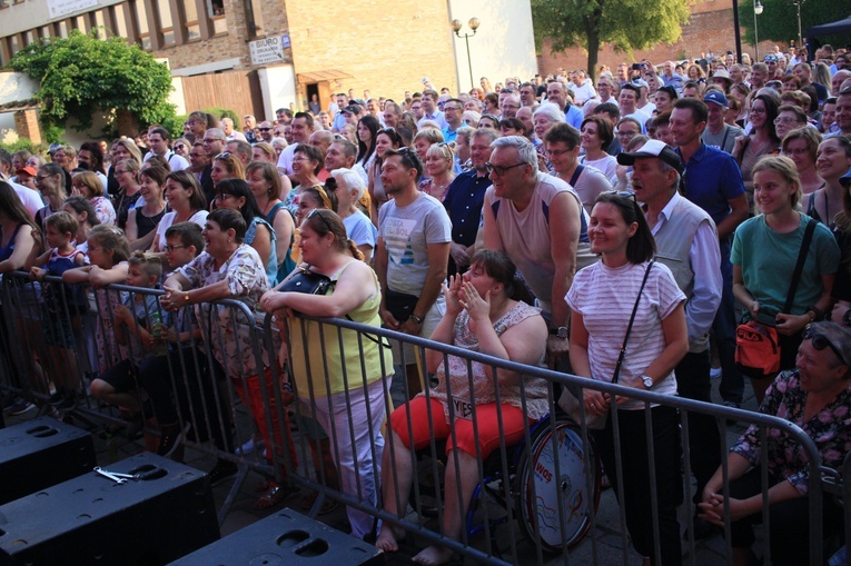 Koncert Freli i Golec uOrkiestry na rzecz opolskiej katedry