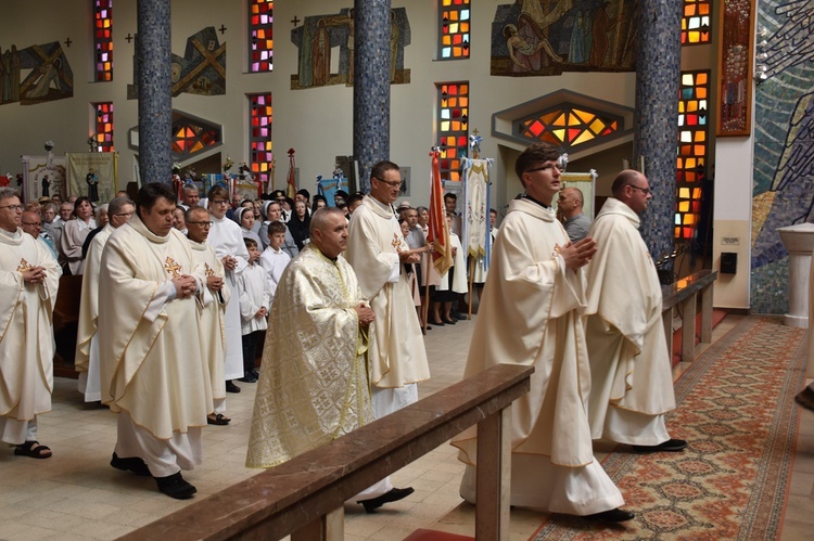 Msza św. i procesja eucharystyczna w Gdyni